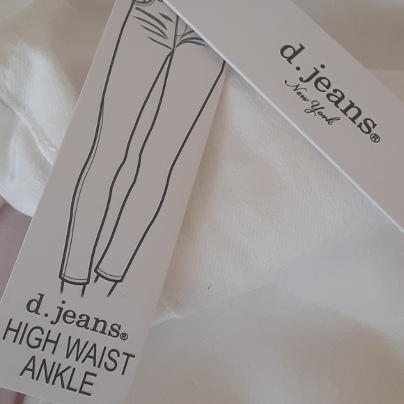 Jeans - Picture 5 of 5